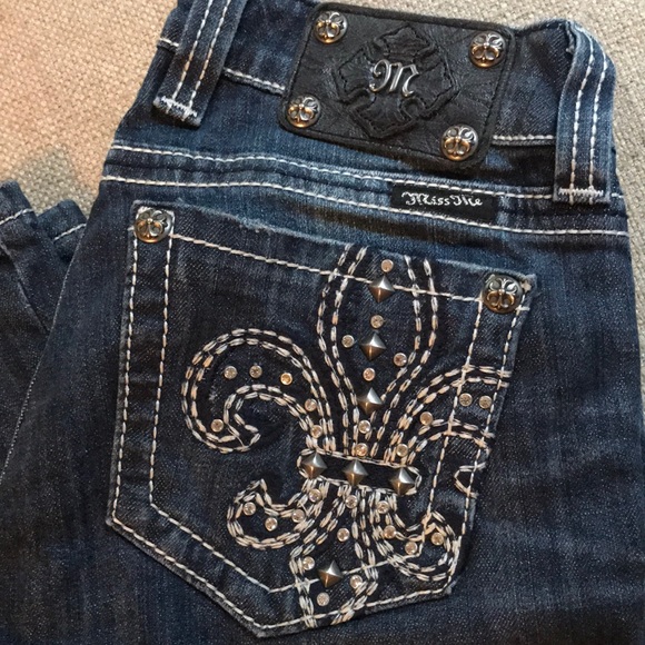 Miss Me Jeans size 27 Boot Cut EUC - Picture 2 of 8